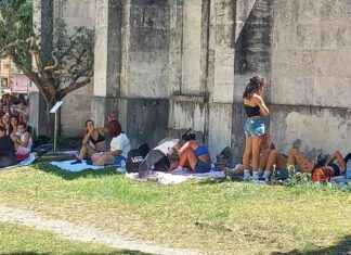 Concerto di Anna Pepe ad Ascoli: Folla in attesa all’Arena Squarcia news-12082024-164022