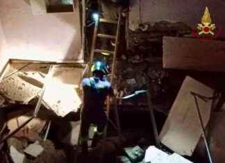 Soccorso a Napoli: Solaio crollato, difficoltà nel raggiungere il luogo news-31082024-235921