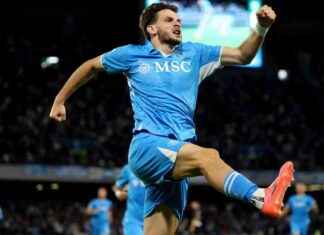 Il Napoli vince contro il Monza e si posiziona in testa alla classifica: 2-0 al Maradona news-30092024-013456