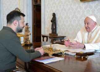 Riavvicinamento tra Papa e Zelensky per la pace in Ucraina news-11102024-164510